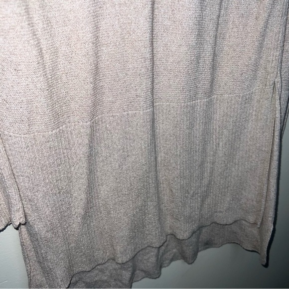 Free People Criss Cross Knot Side Slit Sweater Size Medium - Picture 5 of 11